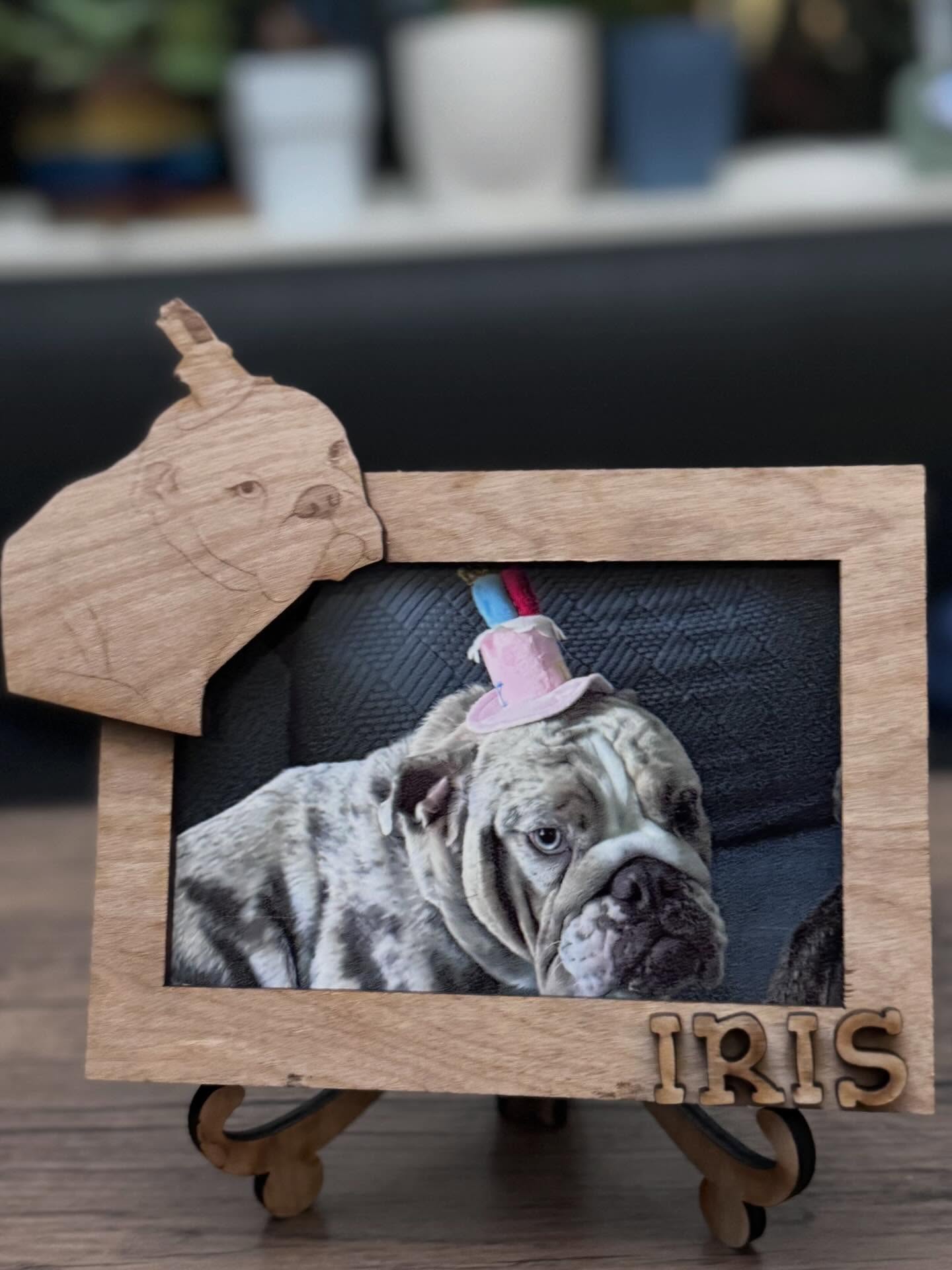 Custom picture frame